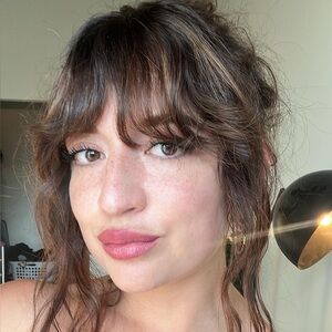 Meet your Posher, Breanna